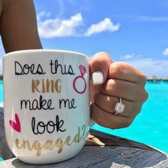 **NEW 18K WHITE GOLD DIAMOND RING - Picture 3 of 5